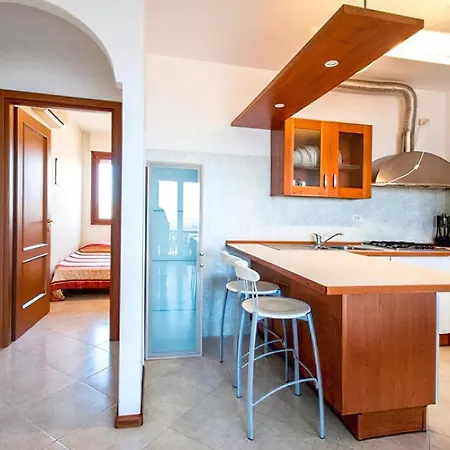 Apartment Gorgeous In With House Sea View
